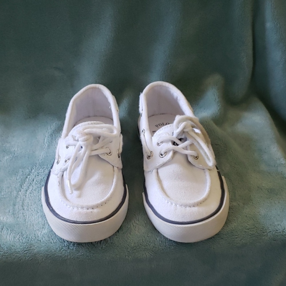 Boys boat shoes